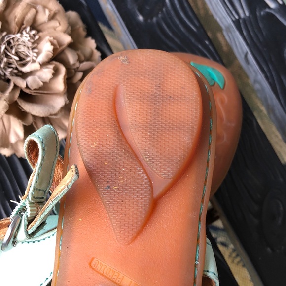 Born Leather Thong Sandal - Picture 8 of 8